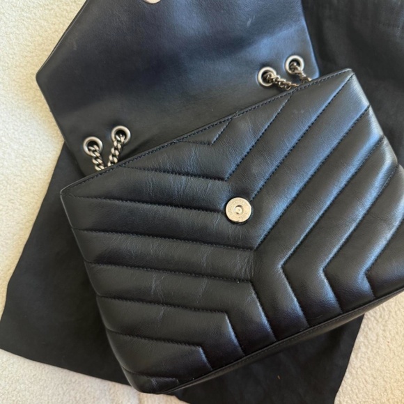 YSL Loulou Small Shoulder Bag - Picture 4 of 6